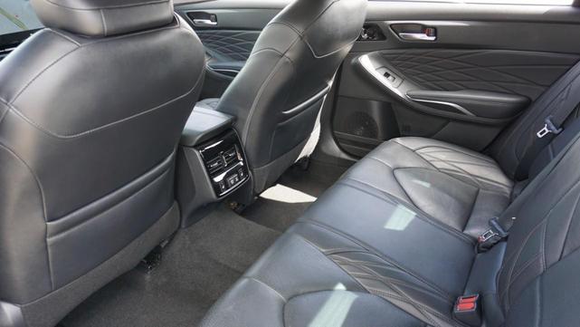 Photo of 2021 Opulent Amber Toyota Avalon