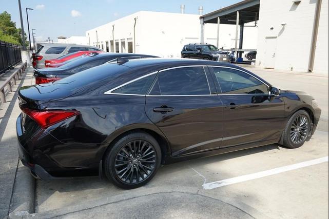 Photo of 2021 Opulent Amber Toyota Avalon