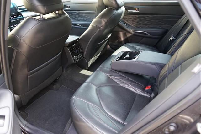 Photo of 2021 Opulent Amber Toyota Avalon
