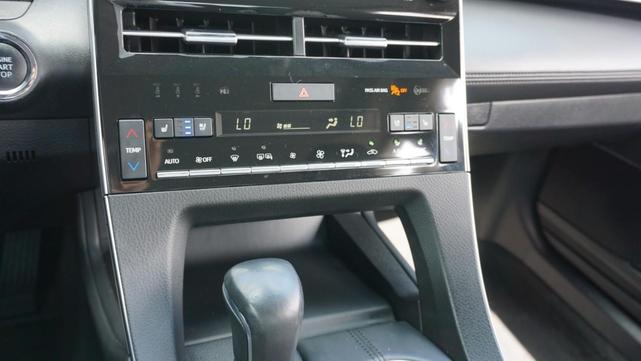 Photo of 2021 Opulent Amber Toyota Avalon