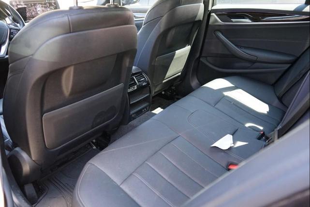 Photo of 2021 Dark Graphite Metallic BMW 530