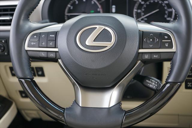 Photo of 2023 Eminent White Pearl Lexus GX 460