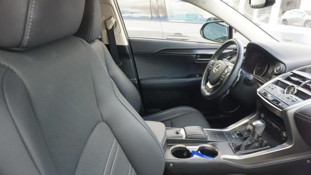 Photo of 2019 White Lexus NX 300