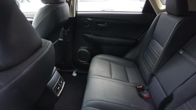 Photo of 2019 White Lexus NX 300