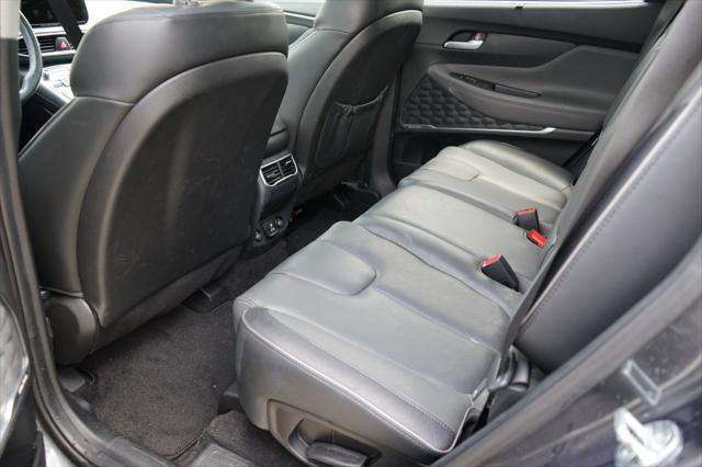 Photo of 2022 Gray Hyundai SANTA FE