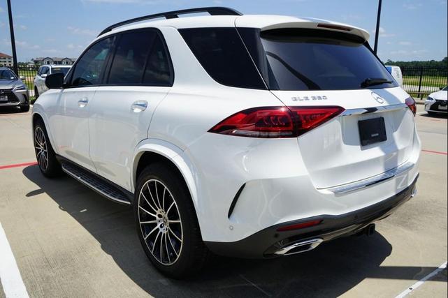 Photo of 2021 White Mercedes-Benz GLE 350