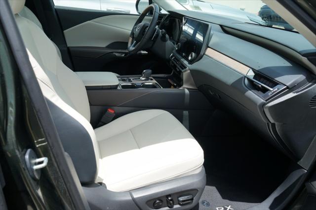 Photo of 2024 Nori Green Pearl Lexus RX 350