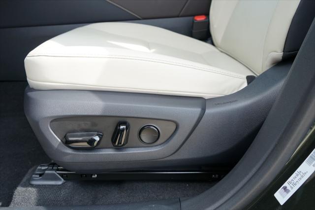 Photo of 2024 Nori Green Pearl Lexus RX 350