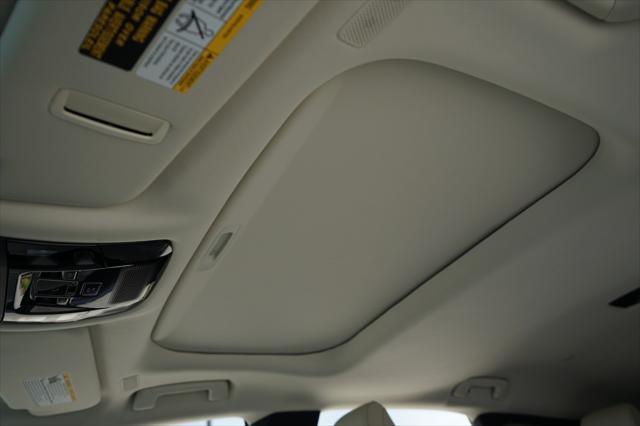 Photo of 2024 Nori Green Pearl Lexus RX 350