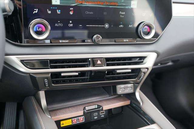 Photo of 2024 Nori Green Pearl Lexus RX 350
