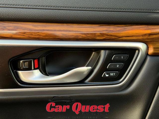 Photo of 2021 Crystal Black Pearl Honda CR-V