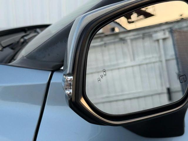 Photo of 2020 Moon Dust Toyota Highlander