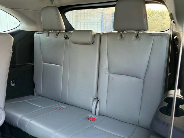 Photo of 2020 Moon Dust Toyota Highlander