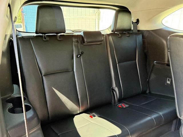 Photo of 2021 Magnetic Gray Metallic Toyota Highlander