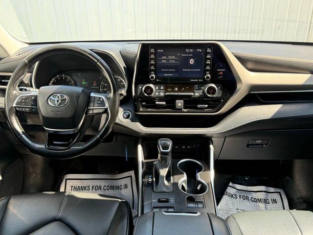 Photo of 2021 Magnetic Gray Metallic Toyota Highlander