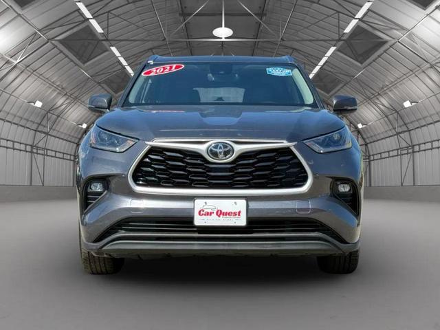Photo of 2021 Magnetic Gray Metallic Toyota Highlander