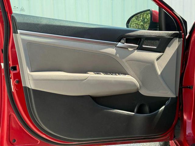 Photo of 2020 Scarlet Red Pearl Hyundai ELANTRA