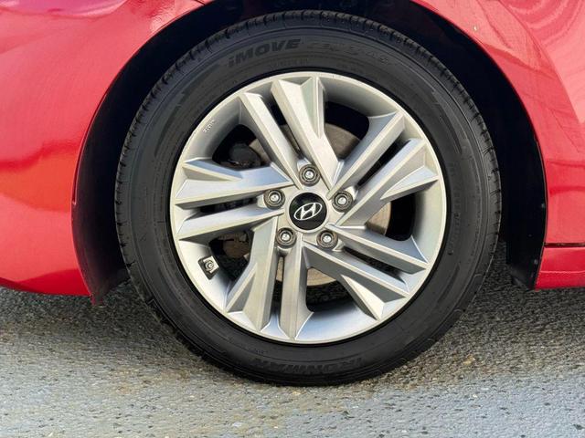 Photo of 2020 Scarlet Red Pearl Hyundai ELANTRA