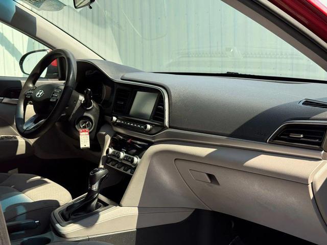 Photo of 2020 Scarlet Red Pearl Hyundai ELANTRA