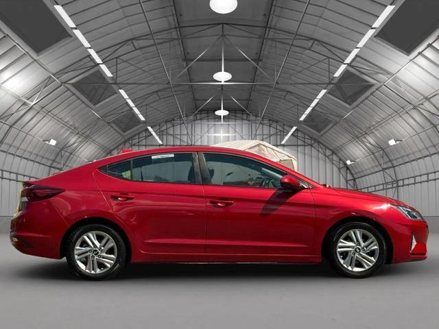 Photo of 2020 Scarlet Red Pearl Hyundai ELANTRA