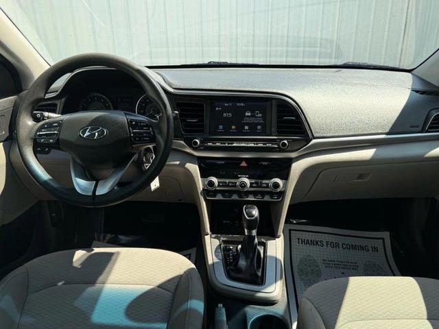 Photo of 2020 Scarlet Red Pearl Hyundai ELANTRA