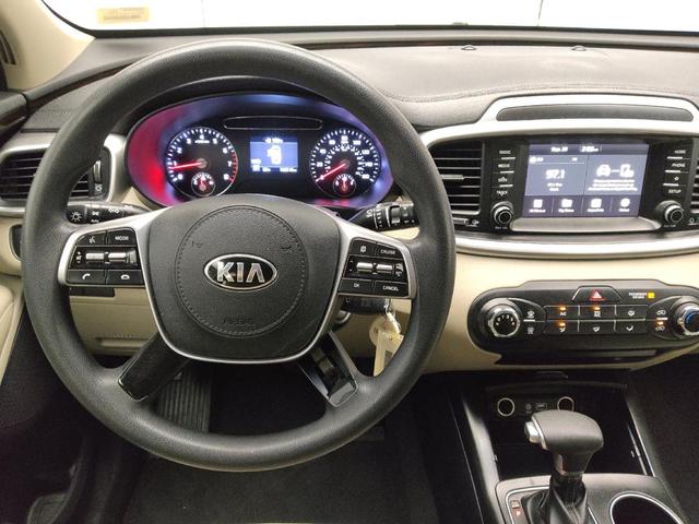 Photo of 2019 Snow White Pearl Kia Sorento