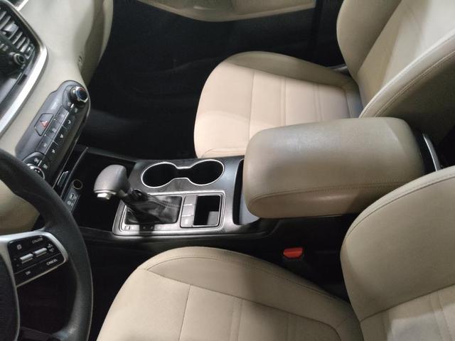 Photo of 2019 Snow White Pearl Kia Sorento