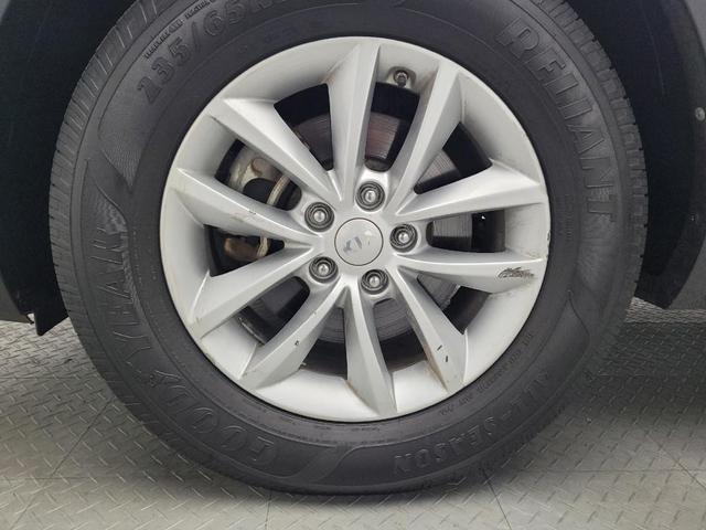 Photo of 2017 Sparkling Silver Kia Sorento