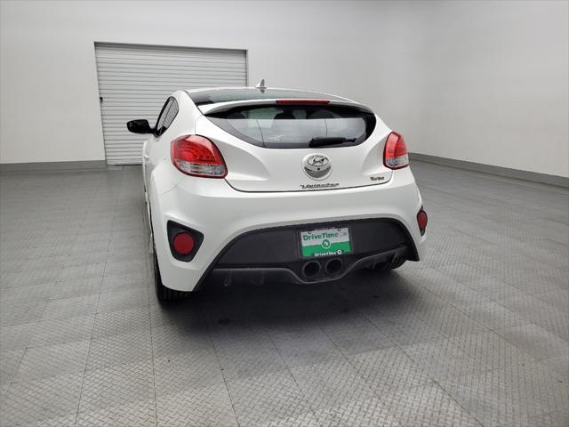 Photo of 2016 Elite White Hyundai Veloster