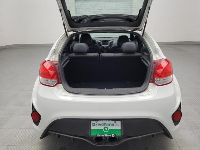 Photo of 2016 Elite White Hyundai Veloster