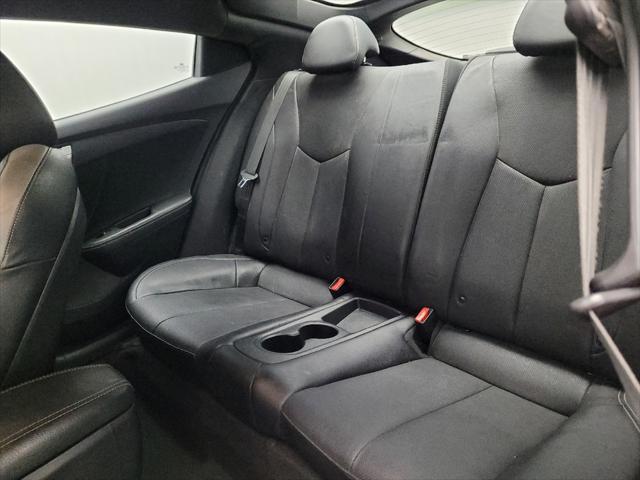 Photo of 2016 Elite White Hyundai Veloster