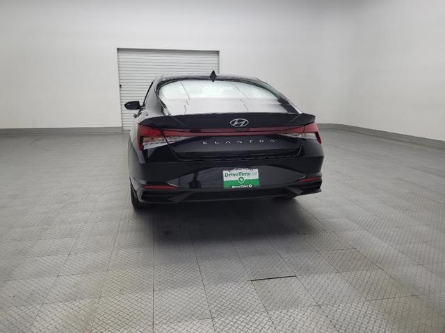 Photo of 2023 Onyx Black Hyundai ELANTRA