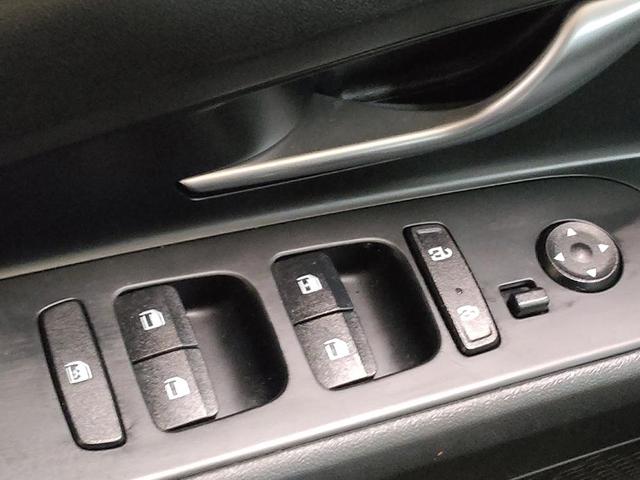 Photo of 2023 Onyx Black Hyundai ELANTRA