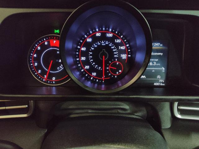 Photo of 2023 Onyx Black Hyundai ELANTRA