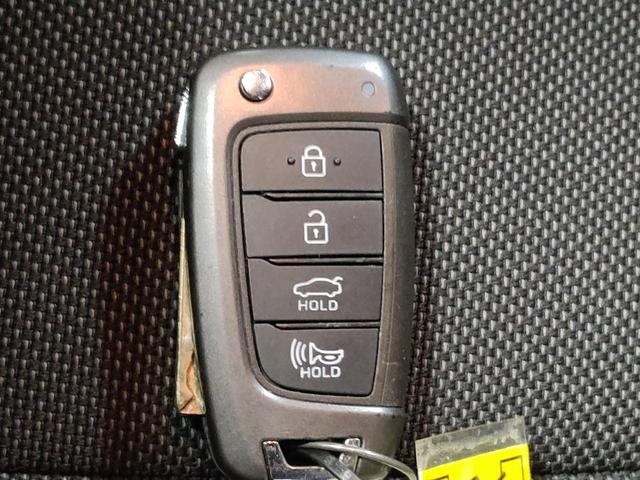 Photo of 2023 Onyx Black Hyundai ELANTRA