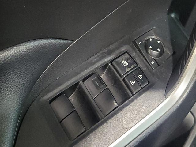 Photo of 2020 Midnight Black Metallic Toyota RAV4