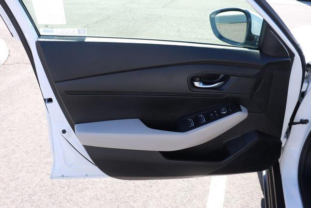 Photo of 2025 Platinum White Honda Accord