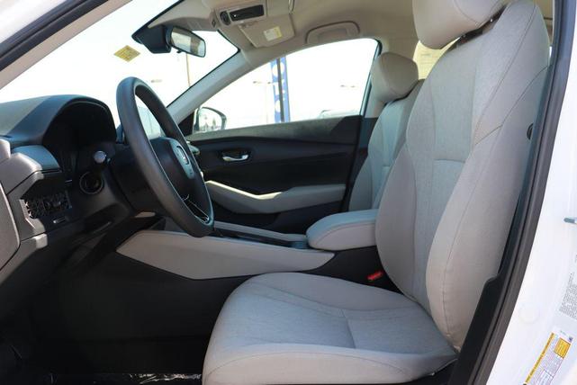 Photo of 2025 Platinum White Honda Accord