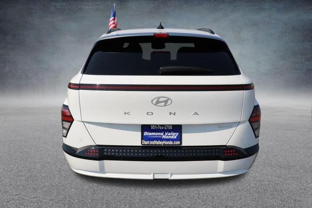 Photo of 2024 Atlas White Hyundai KONA EV