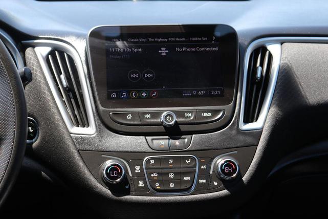 Photo of 2023 Mineral Gray Metallic Chevrolet Malibu
