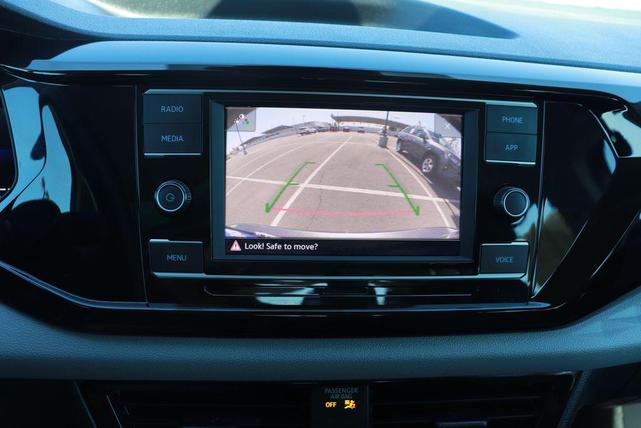 Photo of 2024 Platinum Gray Metallic Volkswagen Taos