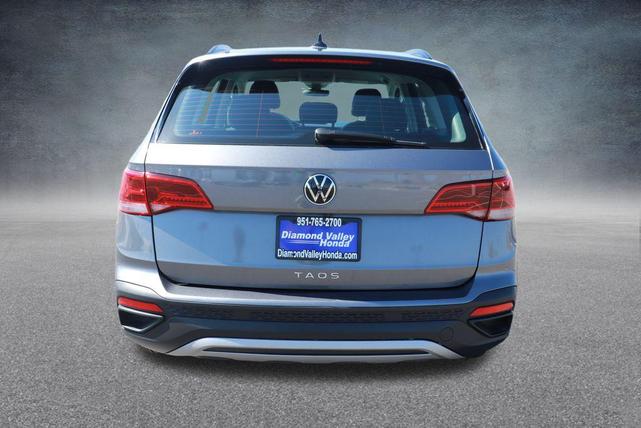 Photo of 2024 Platinum Gray Metallic Volkswagen Taos