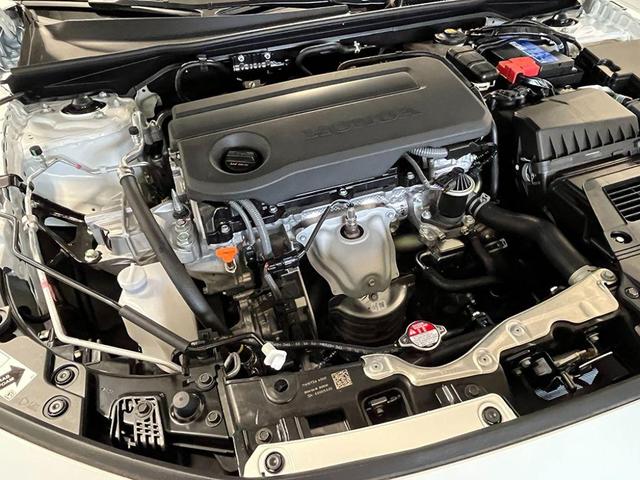 Photo of 2026 Platinum White Honda Civic