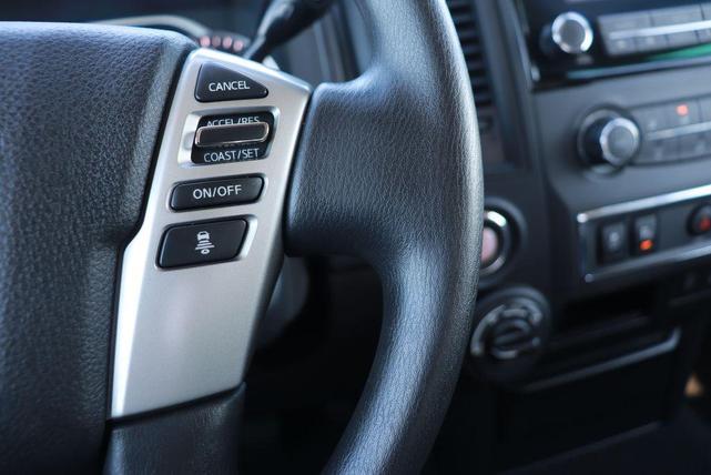 Photo of 2024 Glacier White Nissan Titan