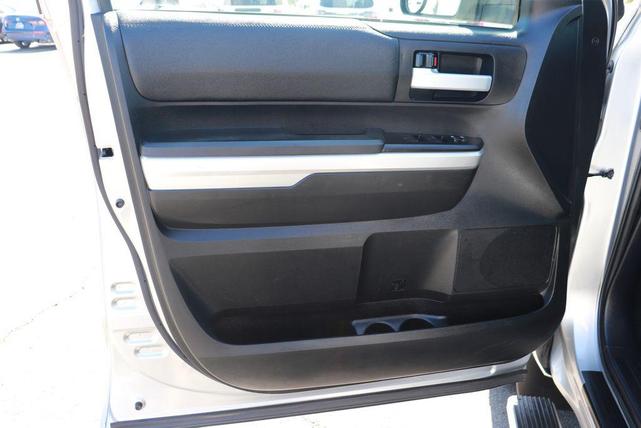 Photo of 2017 Silver Sky Metallic Toyota Tundra