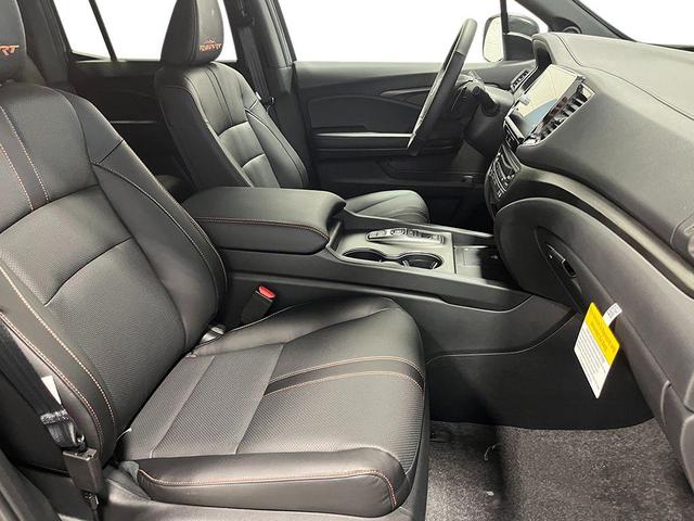 Photo of 2025 Platinum White Honda Ridgeline