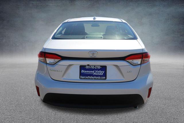 Photo of 2024 Classic Silver Metallic Toyota Corolla
