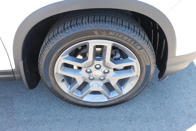 Photo of 2022 Platinum White Pearl Honda Passport