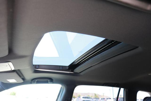 Photo of 2022 Platinum White Pearl Honda Passport