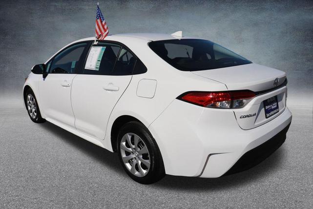 Photo of 2024 White Toyota Corolla